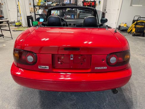 Used 1991 MAZDA MX-5 Miata RWD image 6