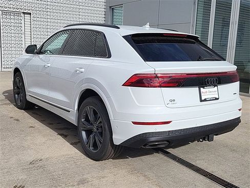 New 2026 Audi Q8 Premium image 3