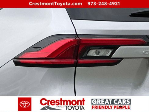 Certified 2024 Toyota Grand Highlander XLE image 8