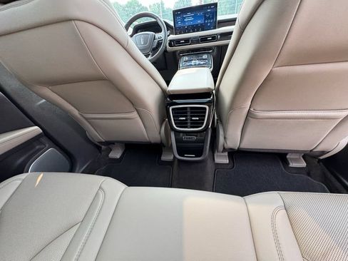 Used 2023 Lincoln Nautilus Reserve w/ Equipment Group 202A AWD/4WD image 27