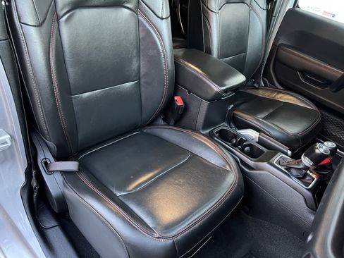 Used 2021 Jeep Wrangler Unlimited Rubicon w/ Uconnect 4C Nav & Sound Group image 24