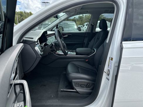 Used 2024 Audi Q7 3.0T Premium Plus image 2