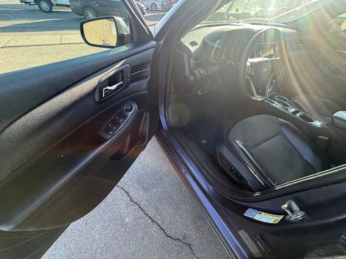 Used 2014 Chevrolet Malibu LT image 18