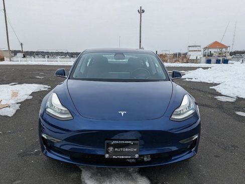 Used 2018 Tesla Model 3 Mid Range image 2