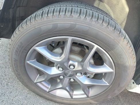 Used 2021 Jeep Grand Cherokee Limited w/ Quick Order Package 28K 80th image 13