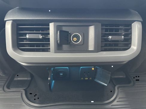 New 2024 Ford F150 Lariat w/ FX4 Off-Road Package image 44