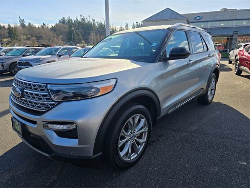 Used 2023 Ford Explorer Limited image 7