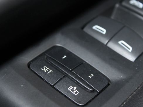 Used 2021 Chevrolet Tahoe LT image 35