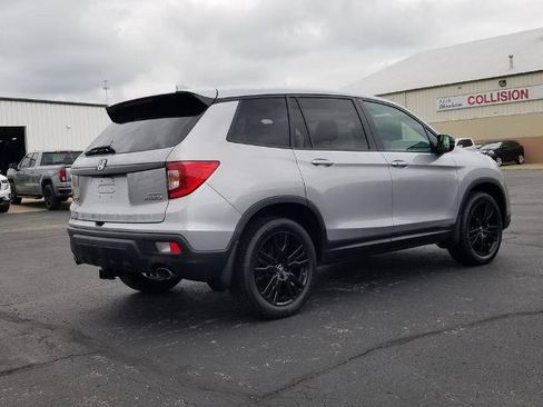 Used 2021 Honda Passport Sport image 2