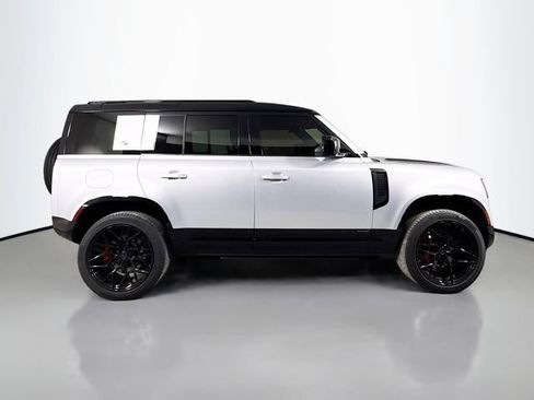 Used 2021 Land Rover Defender 110 X AWD/4WD image 4