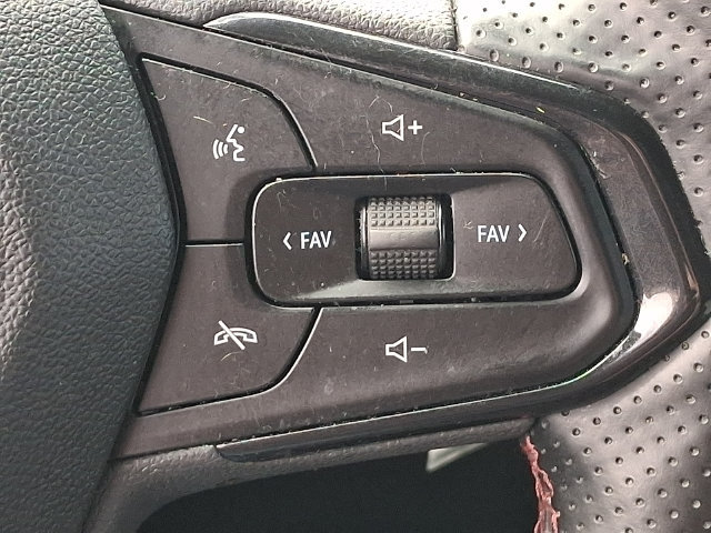 Used 2024 Chevrolet Trax RS w/ Driver Confidence Package FWD image 22