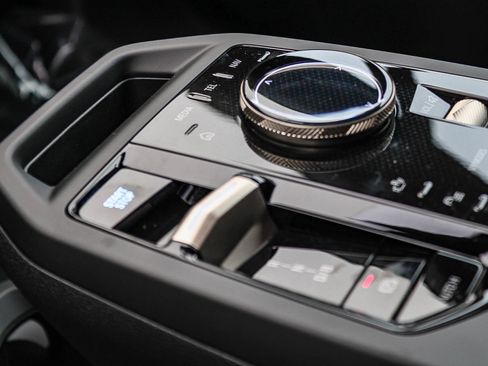 New 2026 BMW iX xDrive60 w/ Premium Package image 19