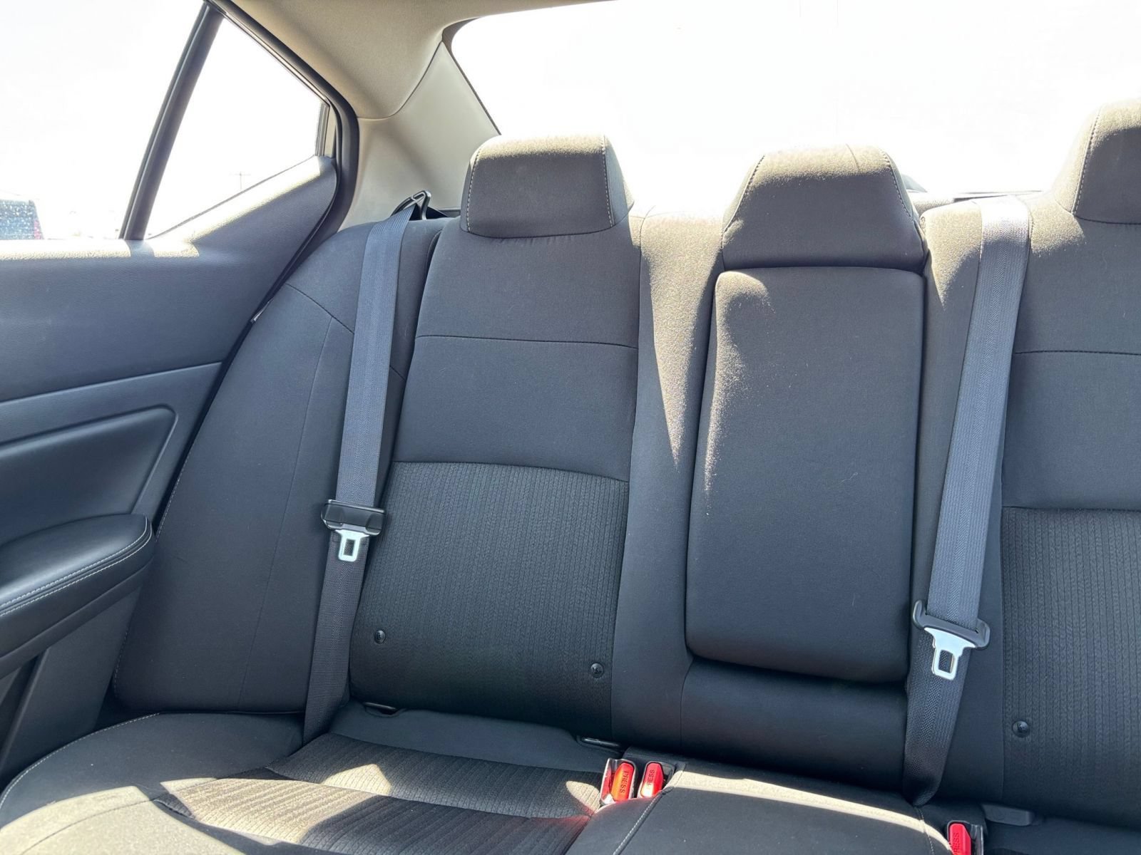 Used 2025 Nissan Altima 2.5 SV FWD image 39