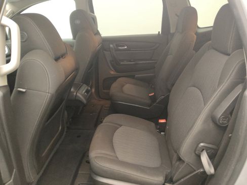 Used 2016 Chevrolet Traverse LT FWD image 18