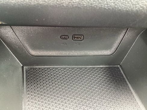 Used 2025 Chevrolet Equinox LT image 23