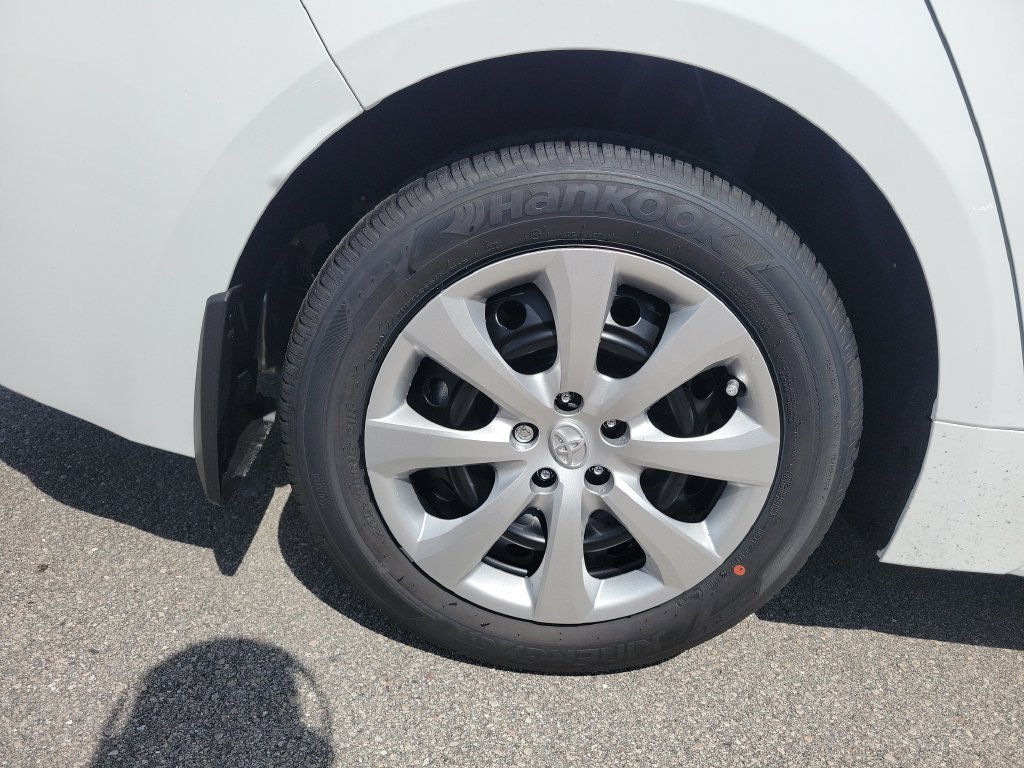 New 2027 Toyota Corolla LE FWD image 30