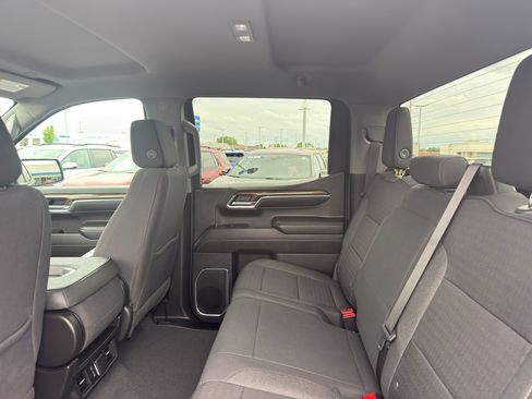 Certified 2023 Chevrolet Silverado 1500 LT AWD/4WD image 33