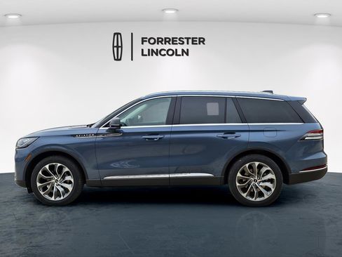New 2026 Lincoln Aviator Premiere image 6