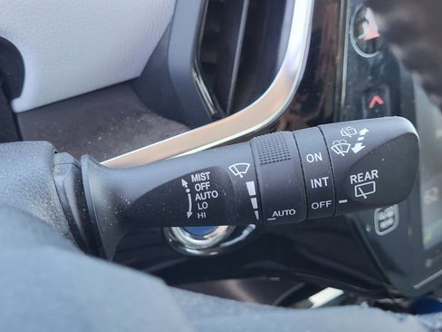 Used 2018 Toyota Prius Four Touring w/ Premium Convenience Package image 34