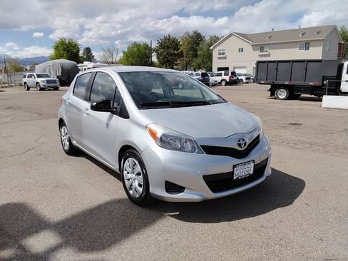 Used 2014 Toyota Yaris LE image 3