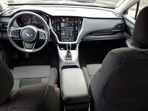 Certified 2025 Subaru Outback Premium image 10