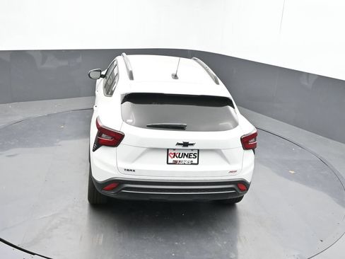 Used 2025 Chevrolet Trax RS w/ Driver Confidence Package FWD image 42