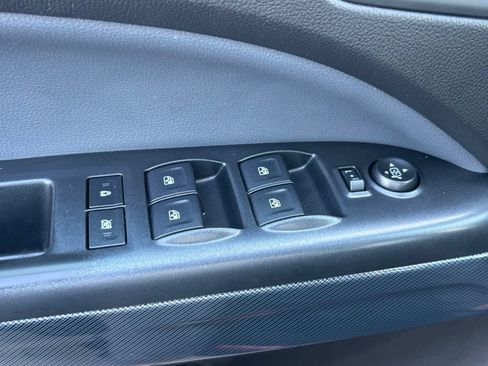 Used 2016 Chevrolet Colorado Z71 AWD/4WD image 13