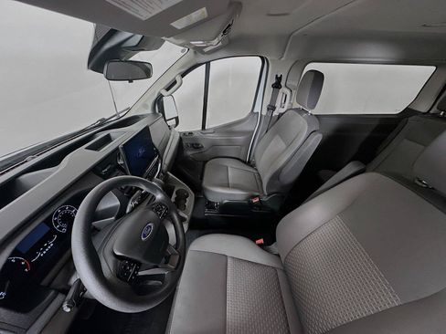 Used 2025 Ford Transit 350 XLT RWD image 5