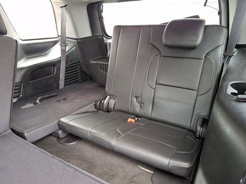 Used 2018 Chevrolet Tahoe LT image 11