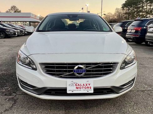 Used 2016 Volvo S60 T5 Premier image 2
