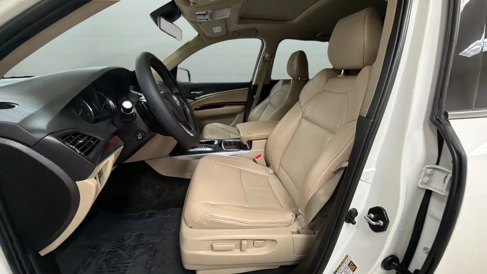 Used 2017 Acura MDX FWD image 12
