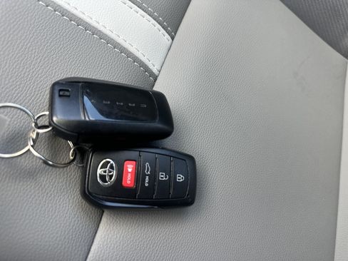Used 2026 Toyota Camry SE w/ Convenience Package FWD image 20