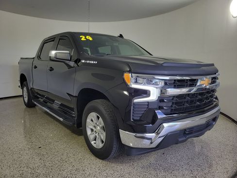Used 2024 Chevrolet Silverado 1500 LT RWD image 34