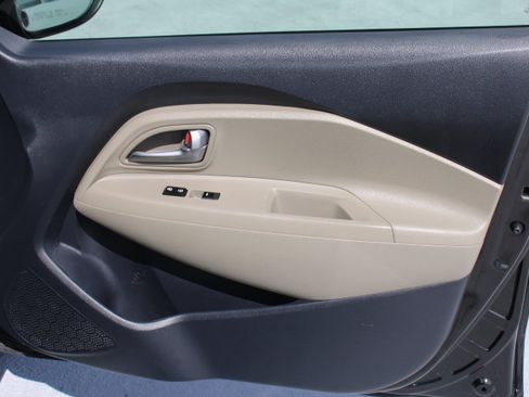 Used 2014 Kia Rio LX w/ Power Package FWD image 16
