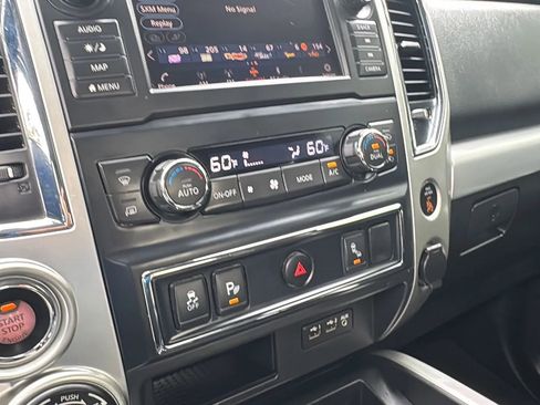 Used 2019 Nissan Titan PRO-4X AWD/4WD image 16
