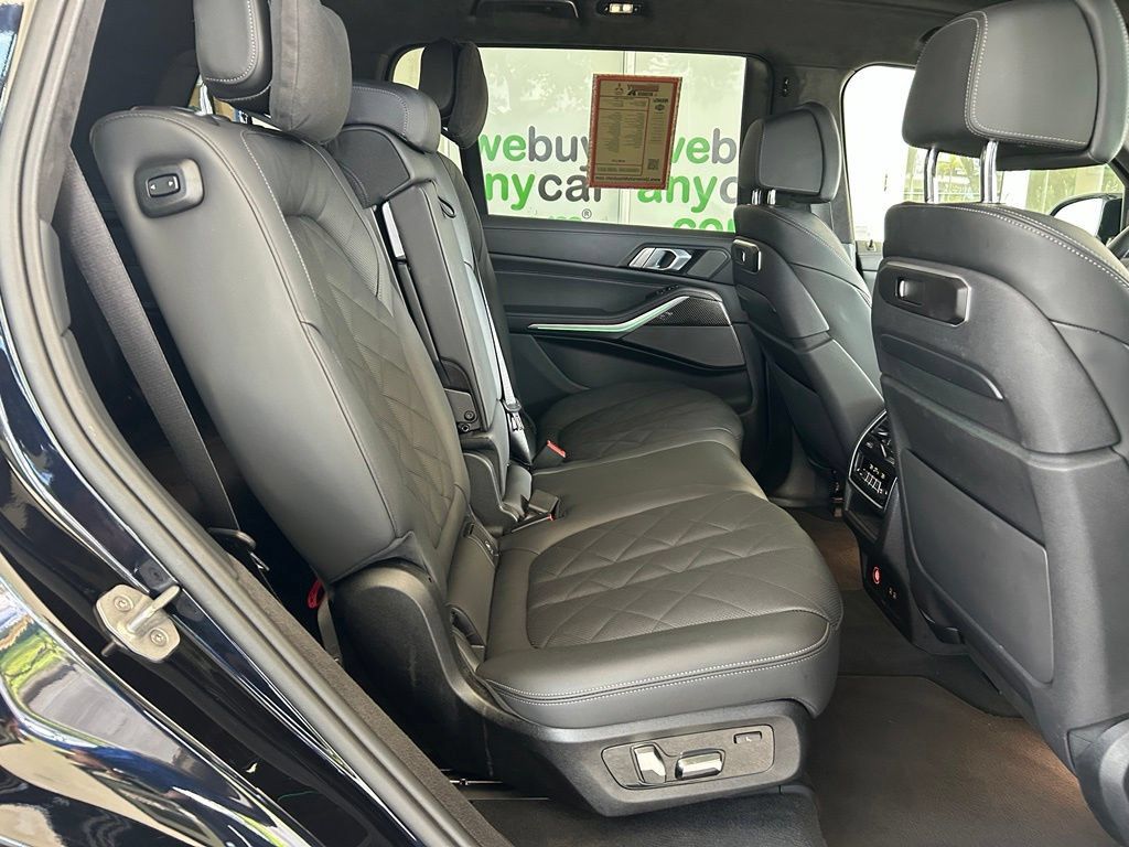 Used 2026 BMW X7 M60i AWD/4WD image 29