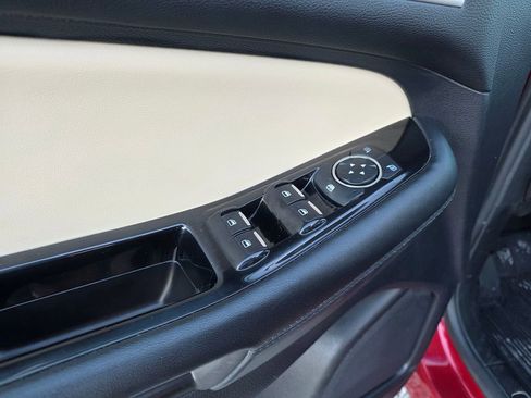 Used 2020 Ford Edge SEL w/ Convenience Package image 10