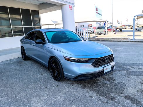 Used 2024 Honda Accord Sport image 5