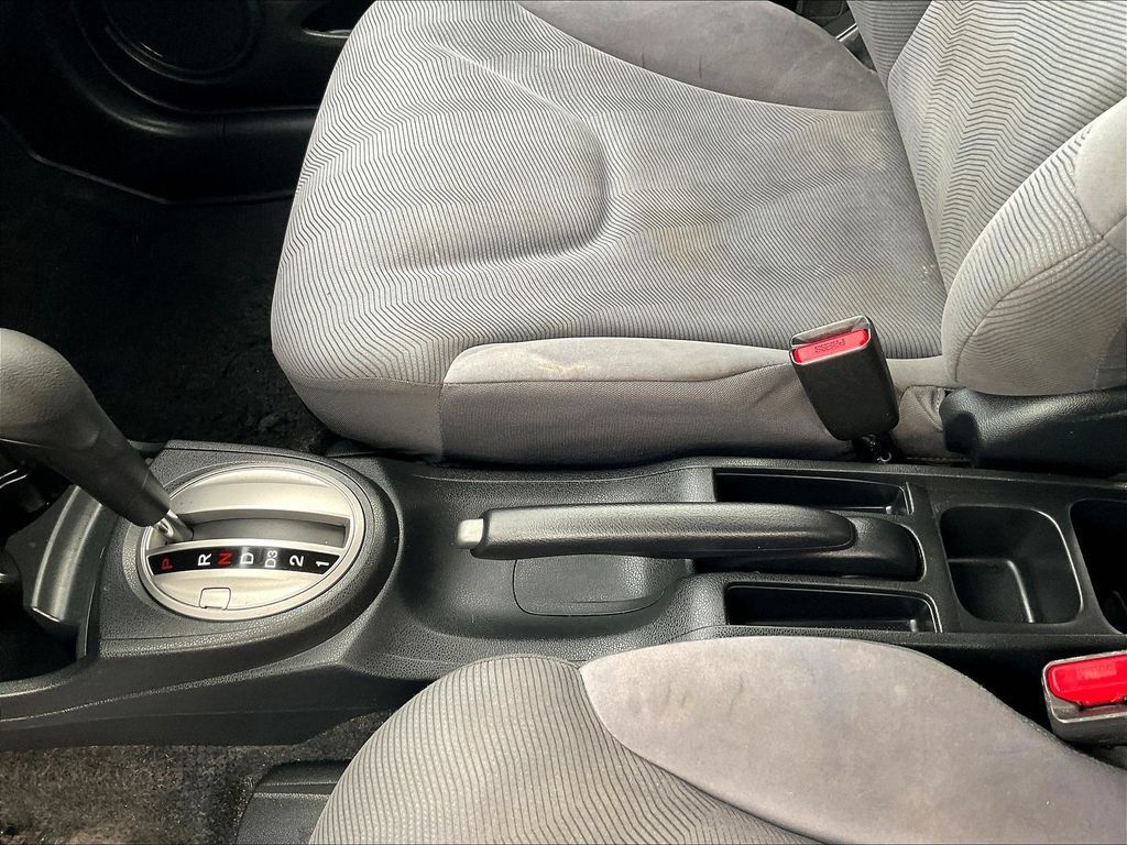 Used 2010 Honda Fit image 18