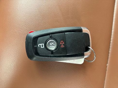 Used 2023 Ford Maverick Lariat w/ Lariat Luxury Package AWD/4WD image 36