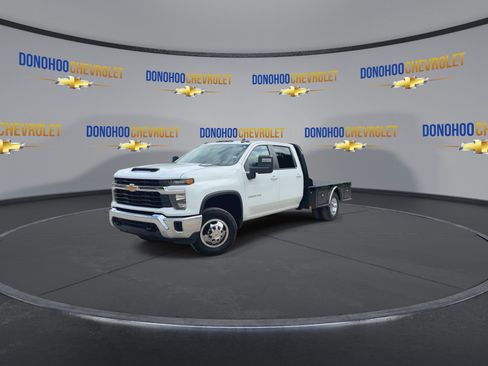 Used 2024 Chevrolet Silverado 3500 LT AWD/4WD image 8