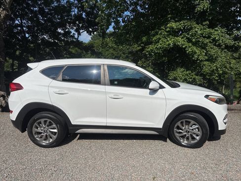 Used 2017 Hyundai Tucson SE w/ SE Popular Package 02 AWD/4WD image 5