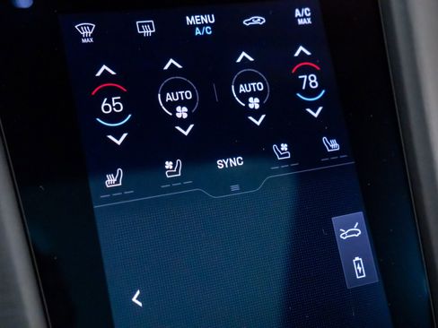 Used 2021 Porsche Taycan Turbo S image 22