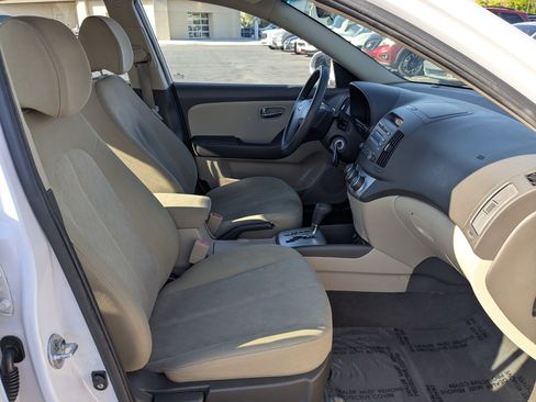 Used 2010 Hyundai Elantra GLS FWD image 30