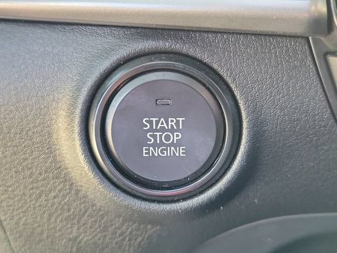Used 2023 MAZDA MAZDA3 s FWD image 29