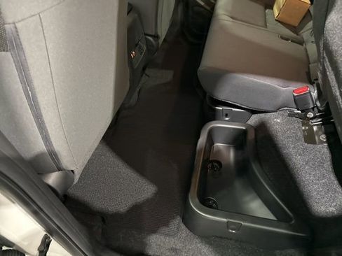 New 2026 Nissan Frontier SV w/ SV Convenience Package AWD/4WD image 12