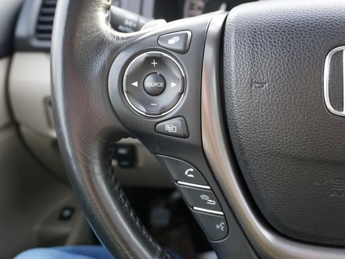 Used 2020 Honda Ridgeline RTL image 11