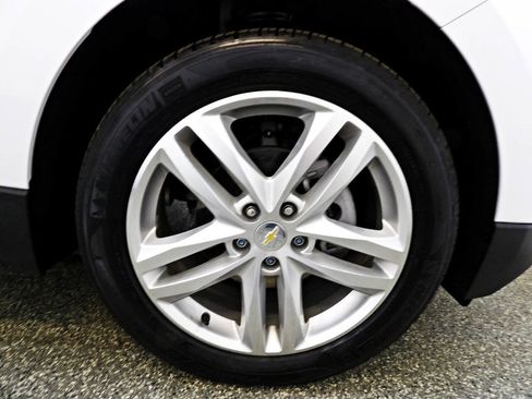 Used 2021 Chevrolet Equinox Premier FWD image 23