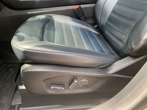 Used 2019 Ford Edge SEL w/ Equipment Group 201A AWD/4WD image 10