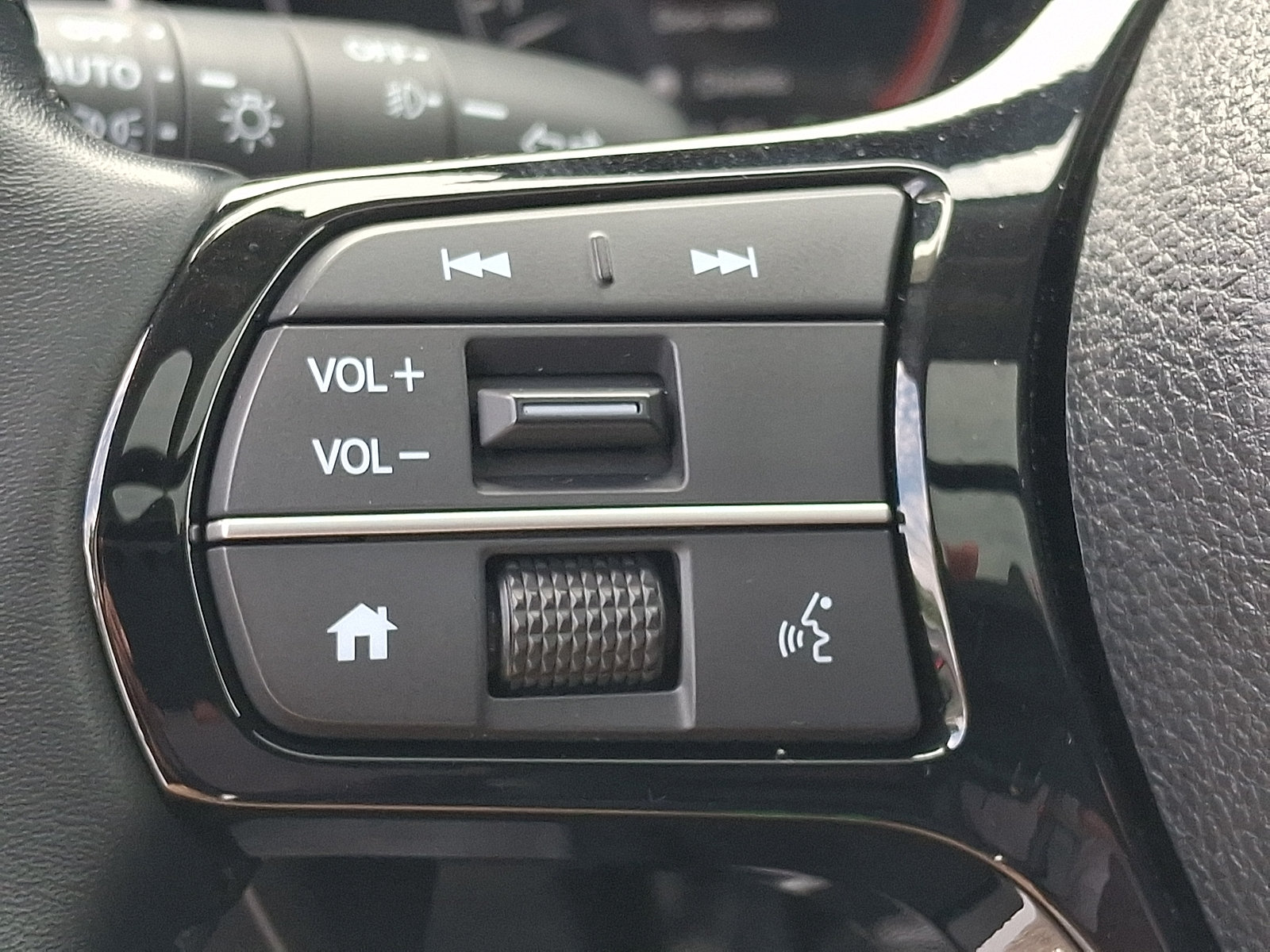 Used 2024 Honda Pilot Touring image 21